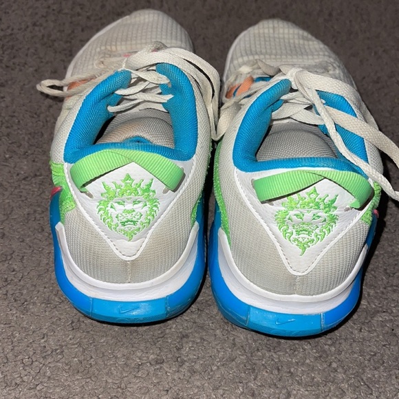 Nike LeBron Multicolor Sneakers - Picture 6 of 7